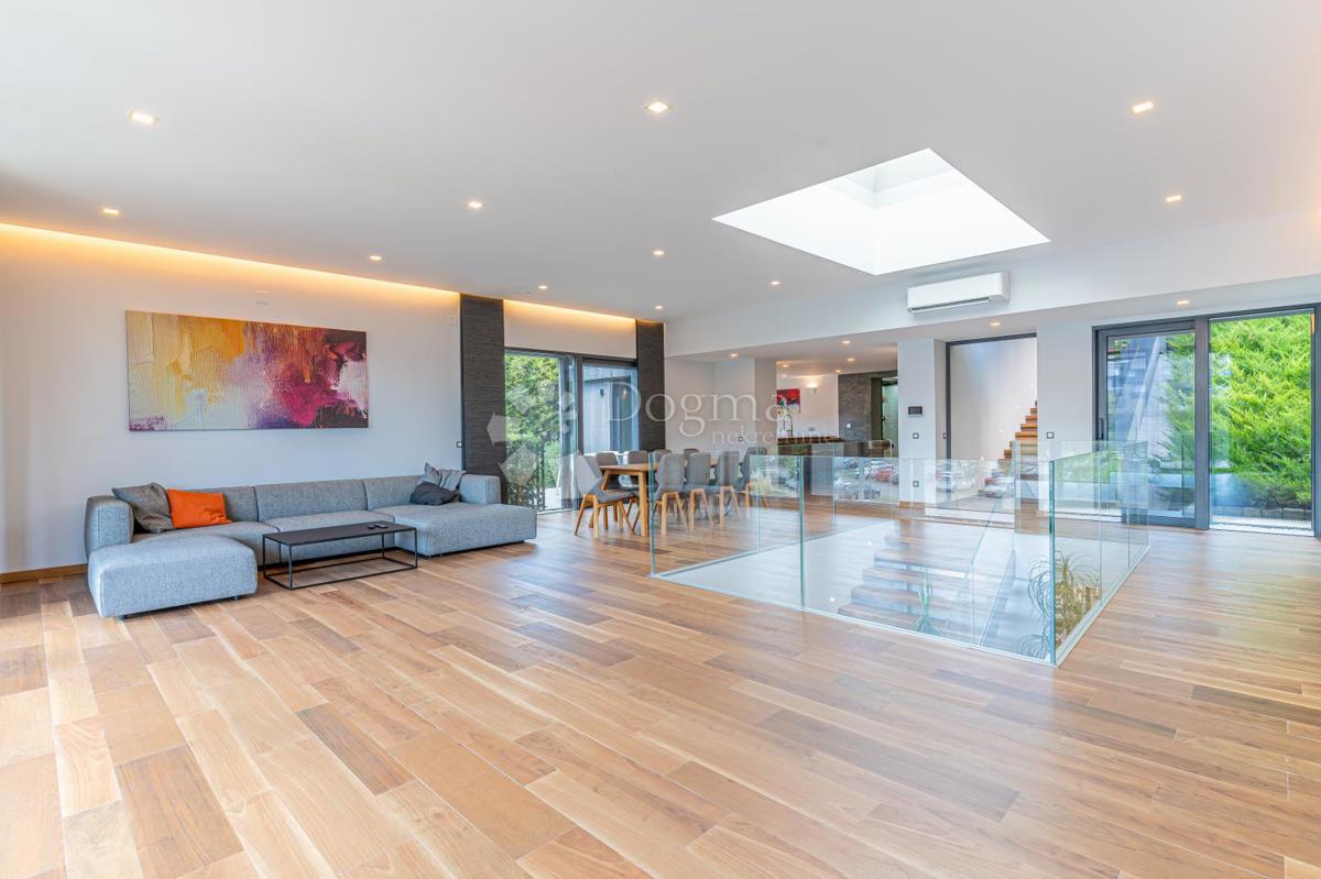 Casa Gračani, Podsljeme, 440m2