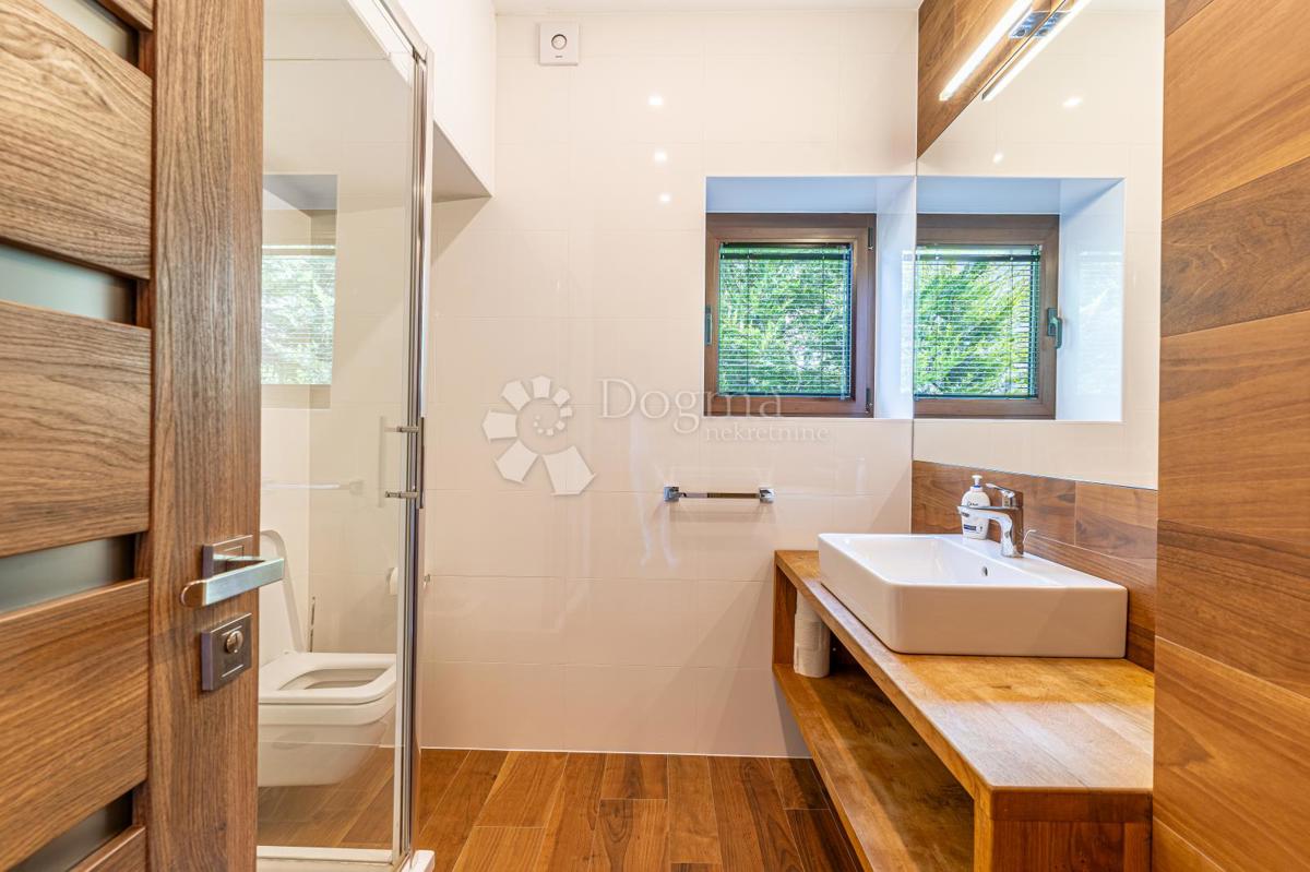 Casa Gračani, Podsljeme, 440m2