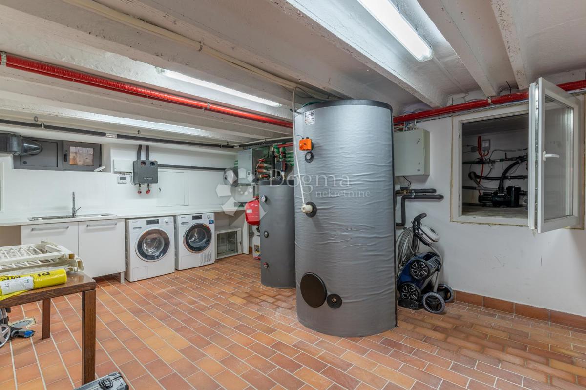 Casa Gračani, Podsljeme, 440m2