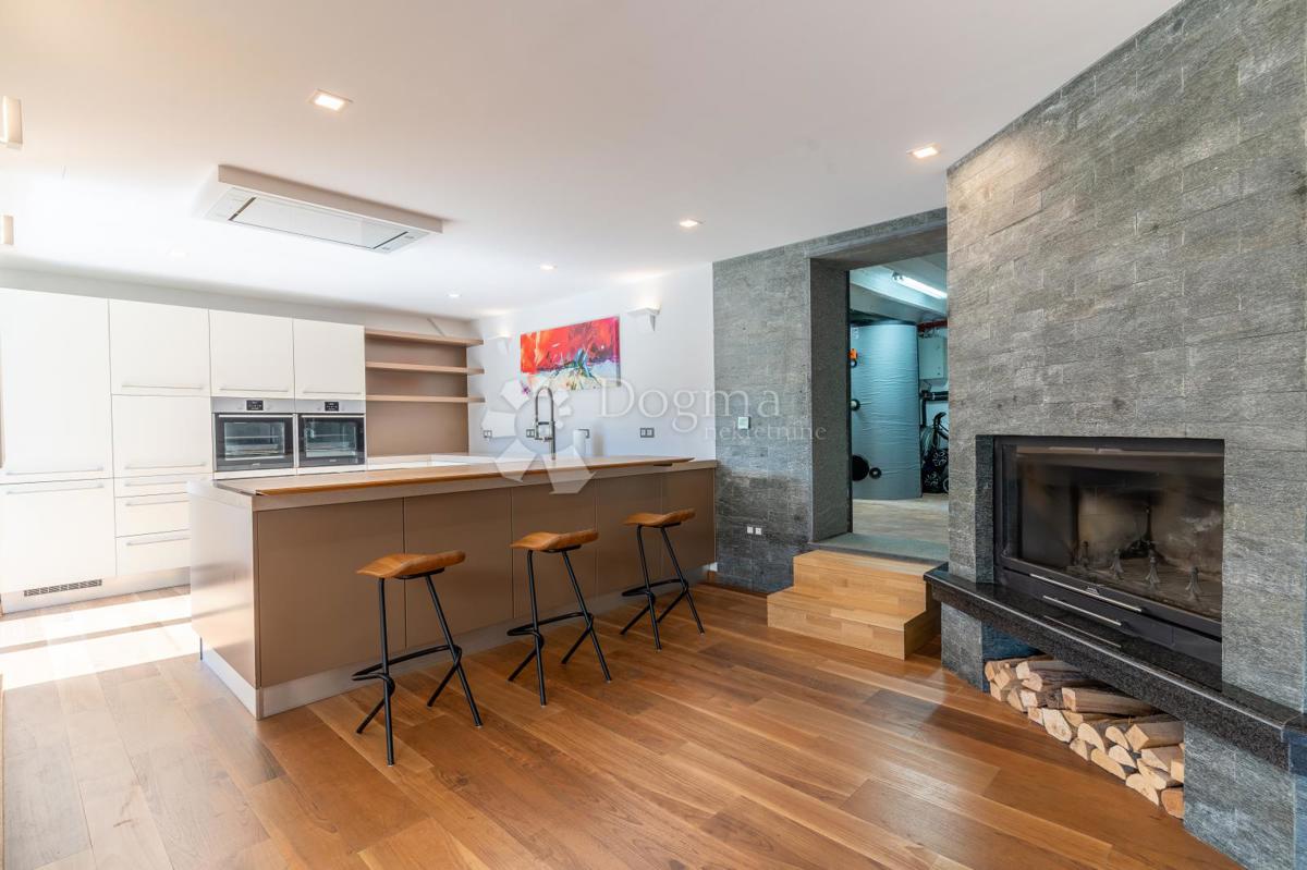 Casa Gračani, Podsljeme, 440m2