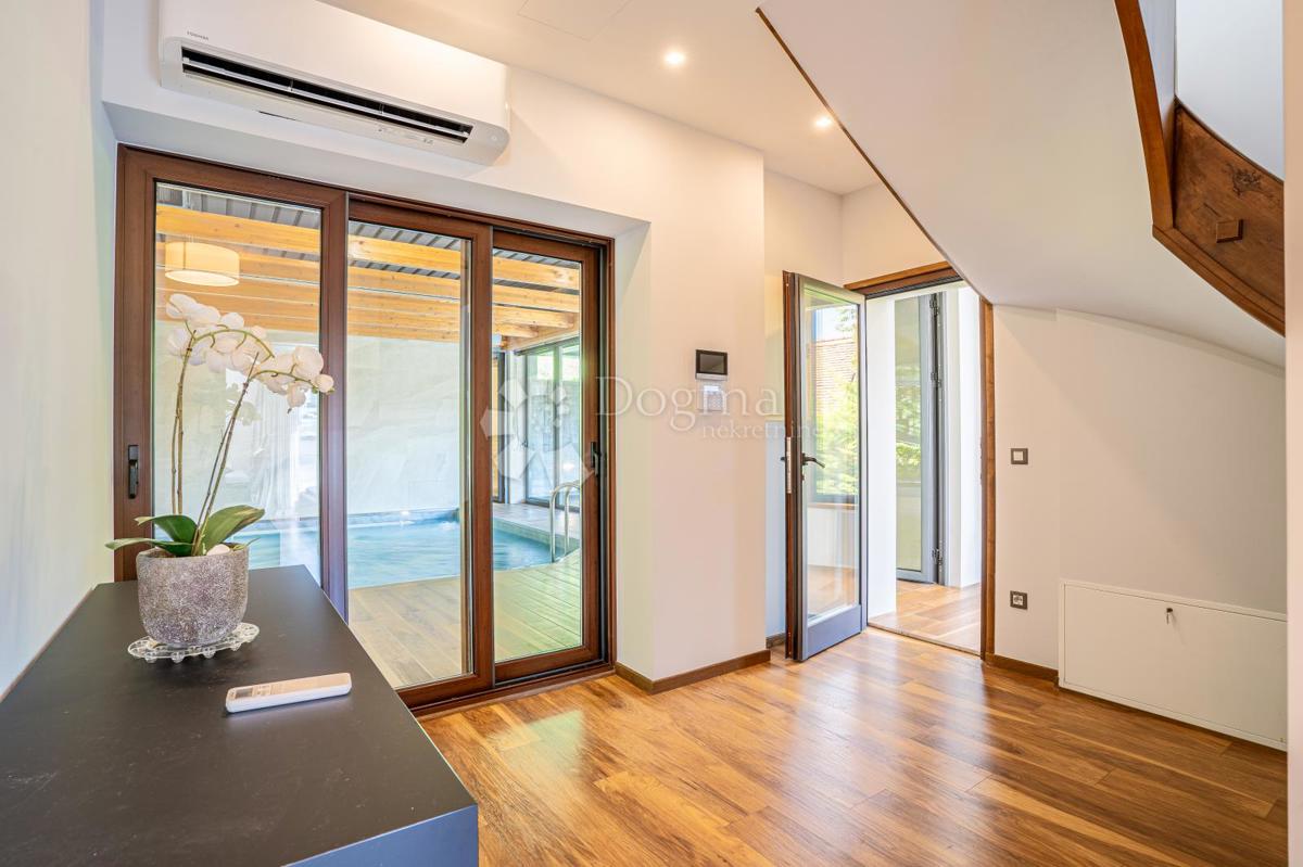 Casa Gračani, Podsljeme, 440m2