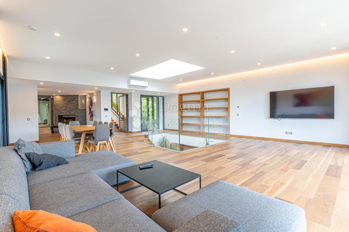 Casa Gračani, Podsljeme, 440m2