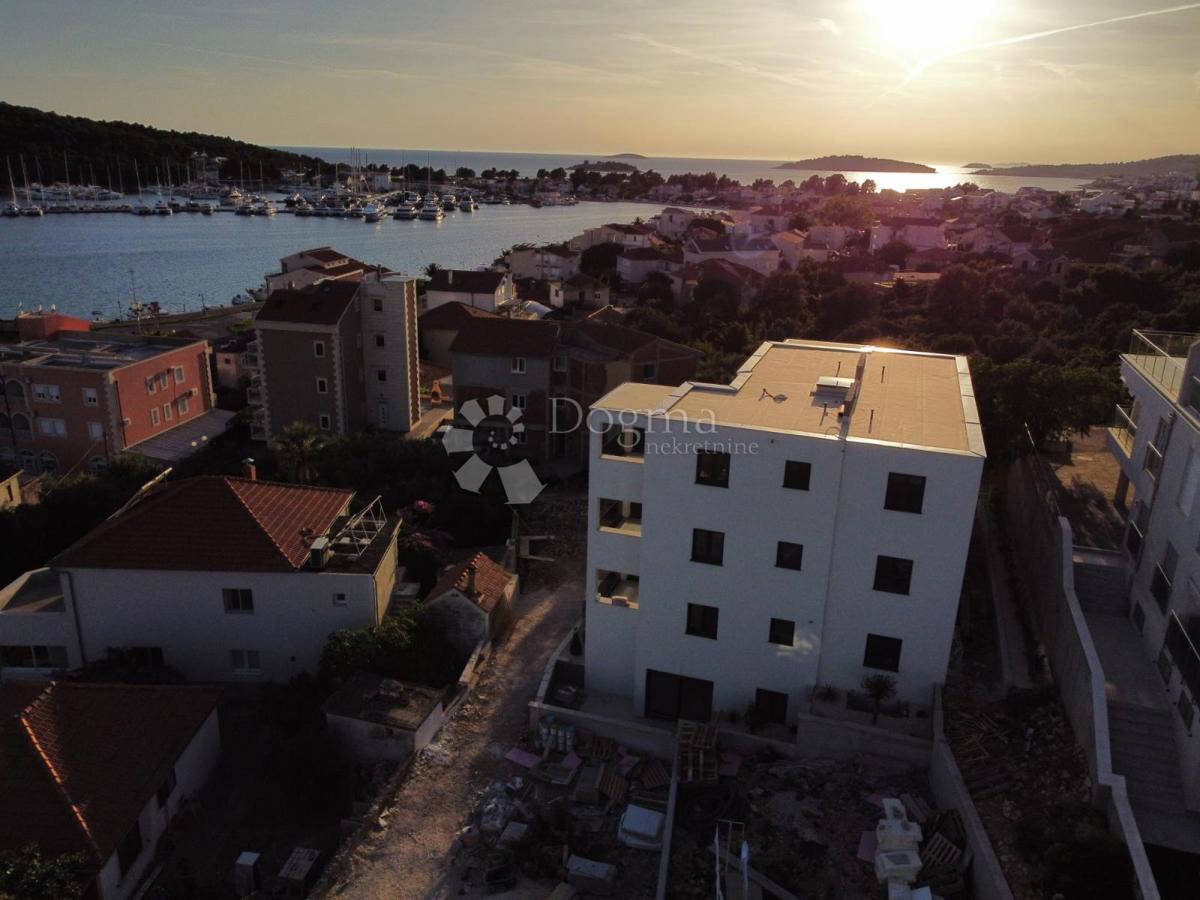 Allogio Rogoznica, 66,80m2