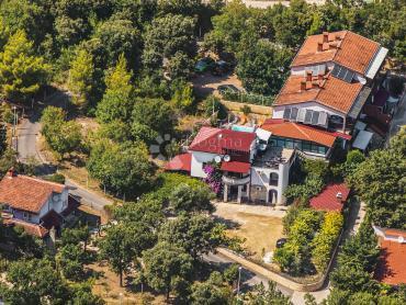 Casa Posedarje, 1.000m2