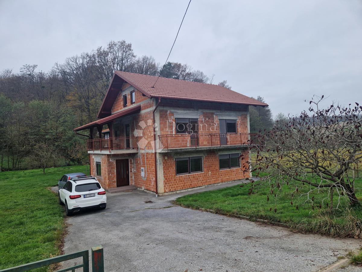 Casa Budinšćina, Budinščina, 197m2