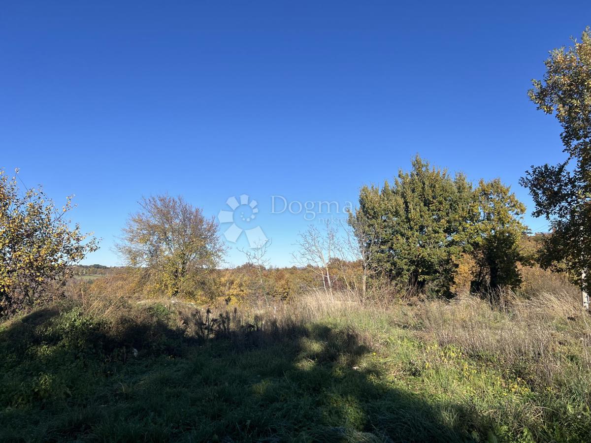 TERRENO EDIFICABILE CON PERMESSO DI COSTRUIRE