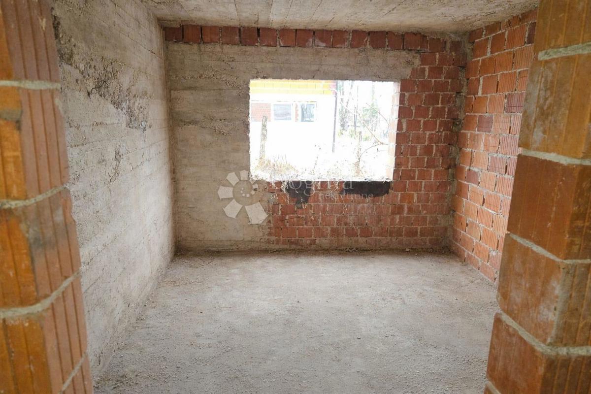 Terreno edificabile Ličko Petrovo Selo, Plitvička Jezera, 5.769m2