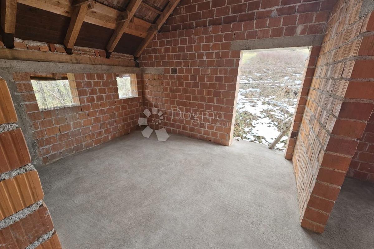 Terreno edificabile Ličko Petrovo Selo, Plitvička Jezera, 5.769m2