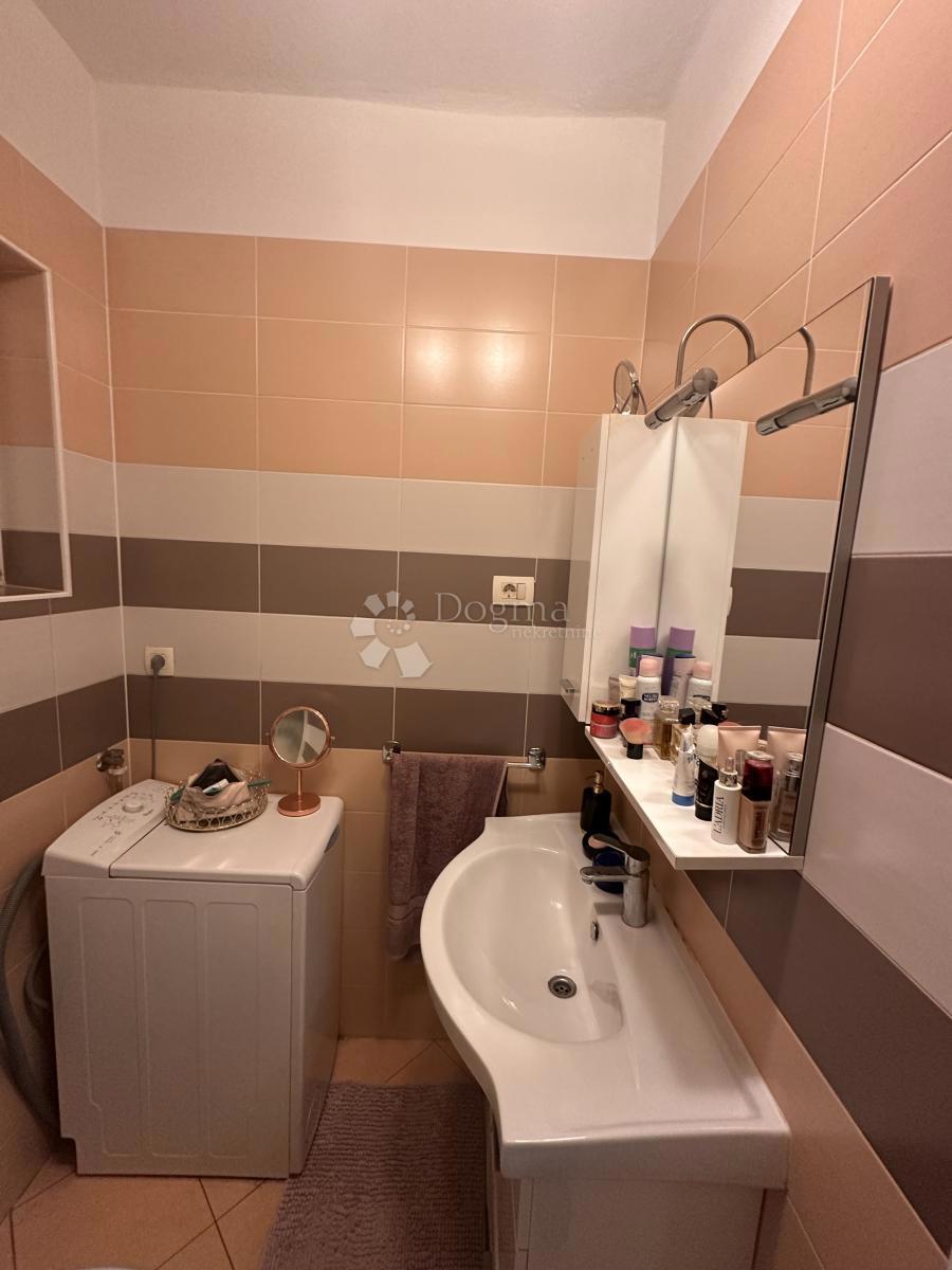 Allogio Branimirova Obala, Zadar, 42m2