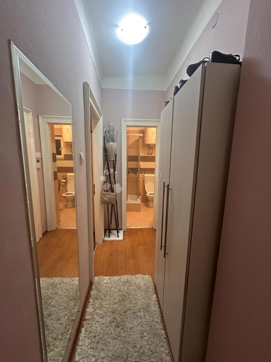 Allogio Branimirova Obala, Zadar, 42m2