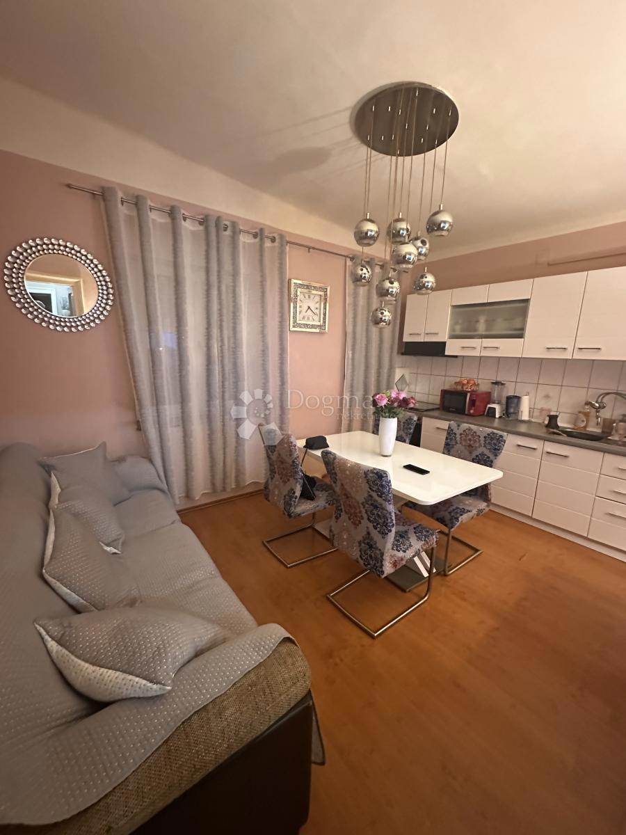 Allogio Branimirova Obala, Zadar, 42m2