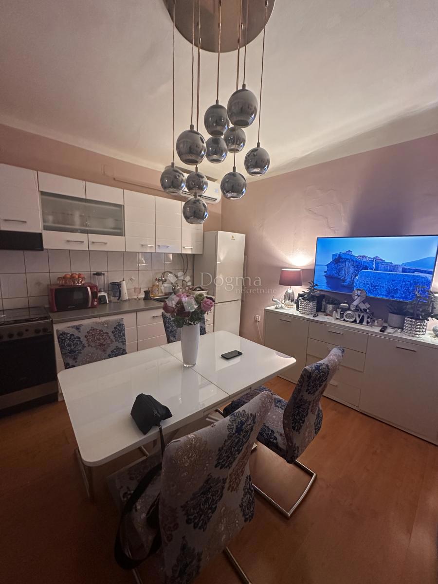 Allogio Branimirova Obala, Zadar, 42m2