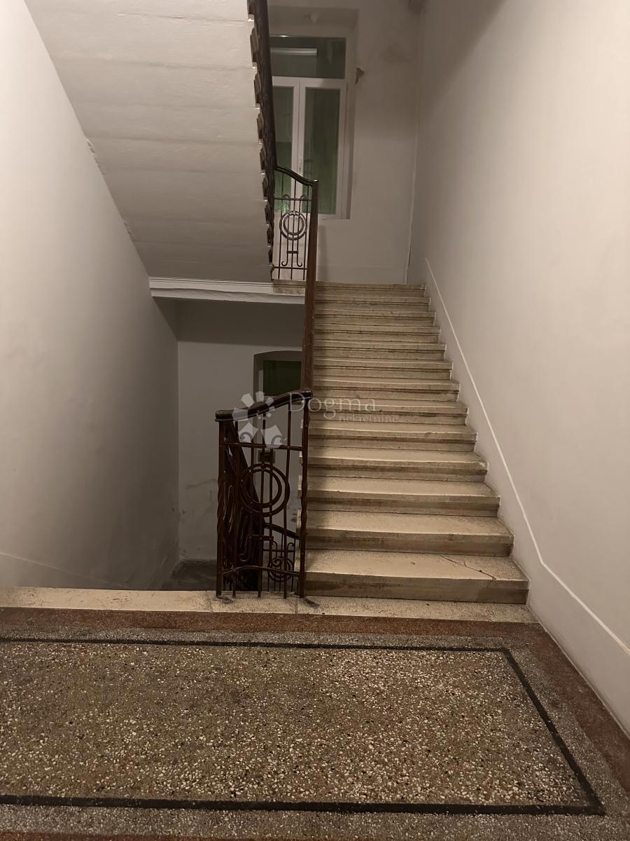 Allogio Branimirova Obala, Zadar, 42m2