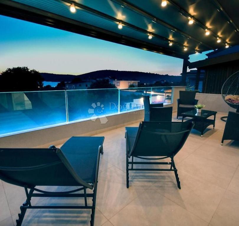 Casa Kanica, Rogoznica, 360m2