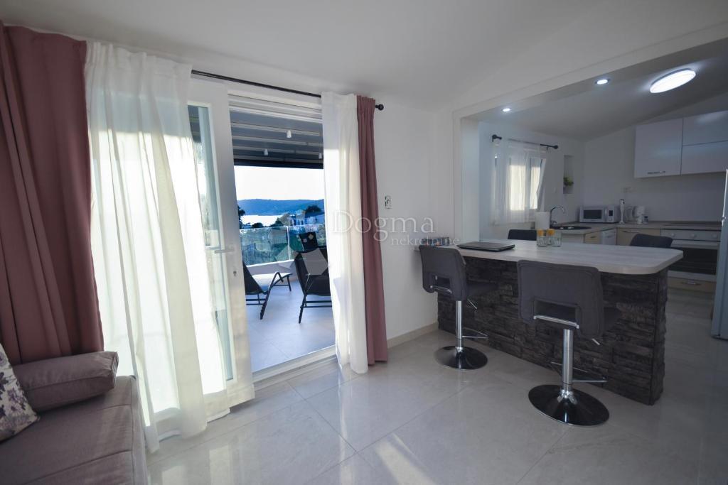 Casa Kanica, Rogoznica, 360m2