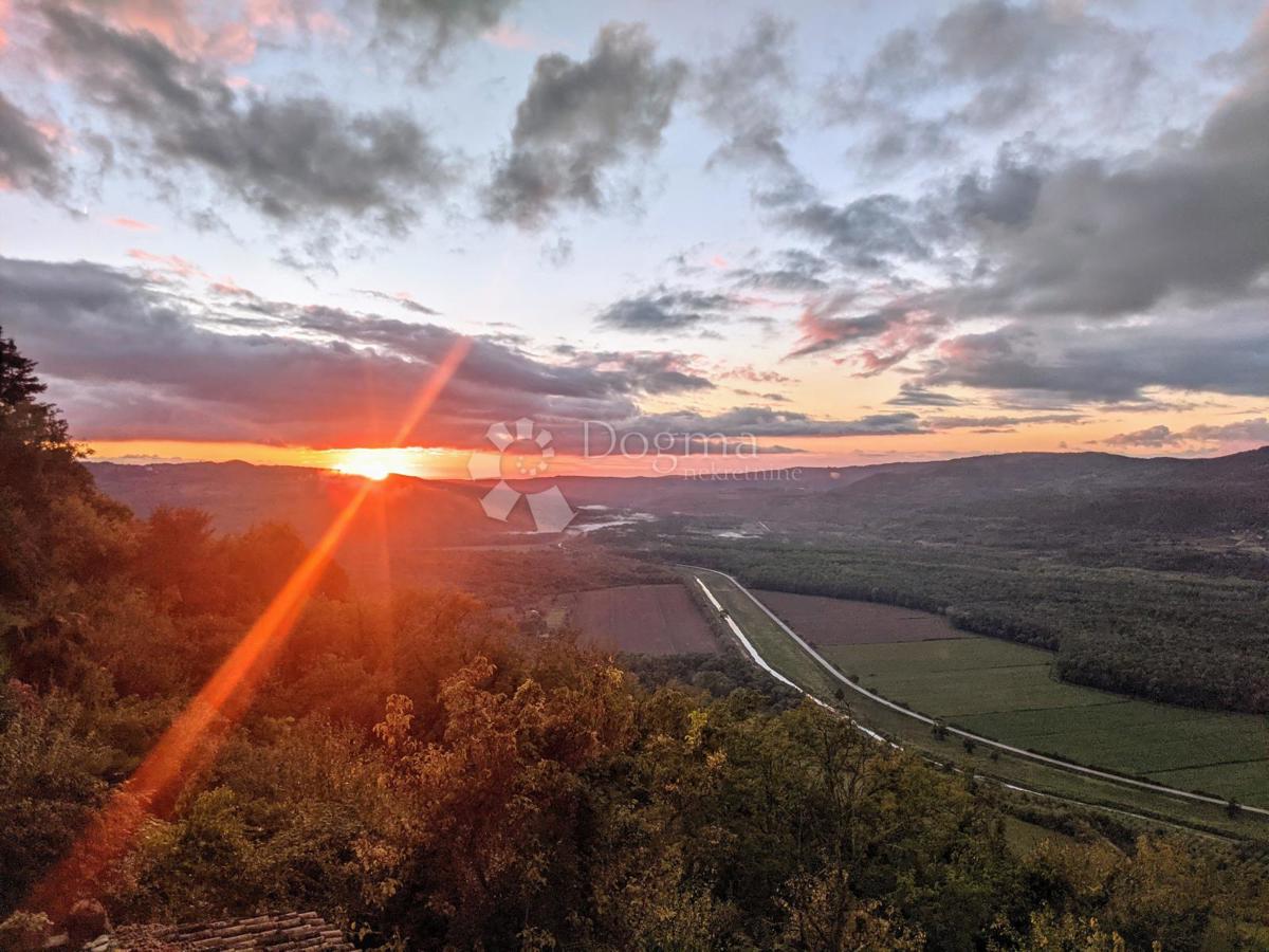 Una casa con giardino nel cuore della romantica Montona