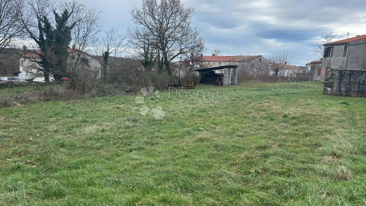 Terreno edificabile Manjadvorci - Vicino alla costa istriana