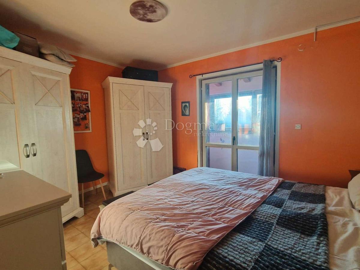 Casa Dolenja Vas, Lupoglav, 67m2