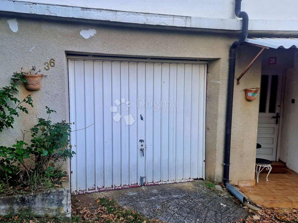 Casa Dolenja Vas, Lupoglav, 67m2