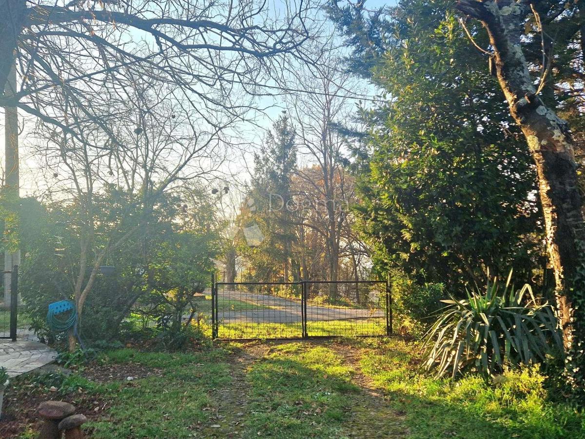 Casa Dolenja Vas, Lupoglav, 67m2