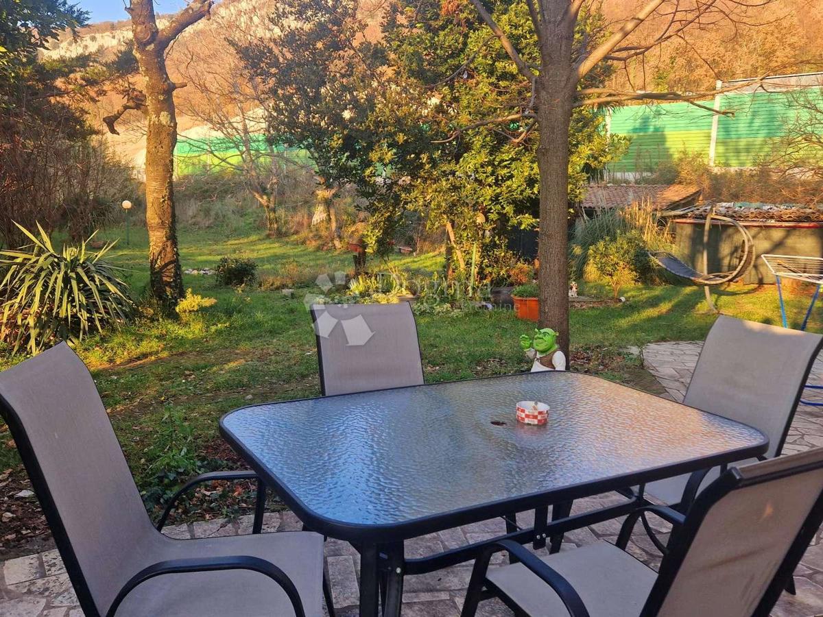 Casa Dolenja Vas, Lupoglav, 67m2