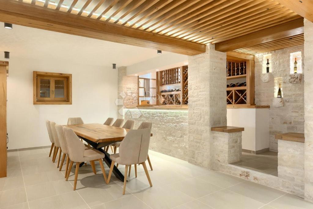 Casa Rovinjsko Selo, Rovinj, 512m2
