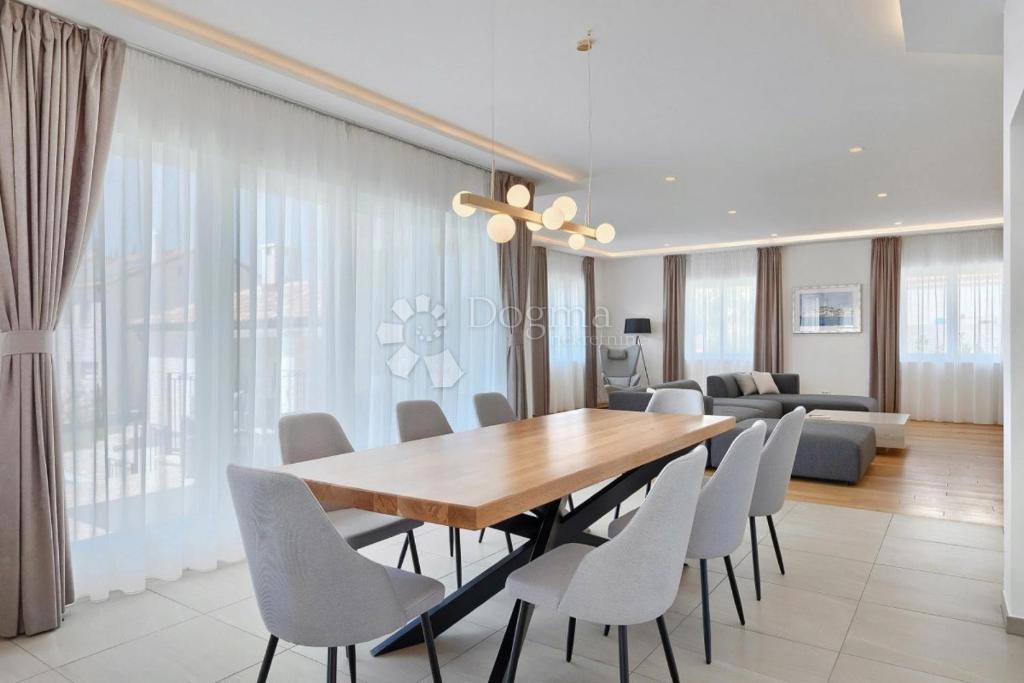 Casa Rovinjsko Selo, Rovinj, 512m2