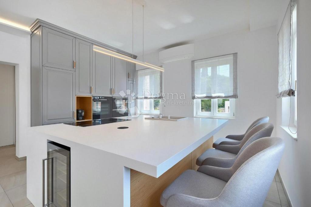 Casa Rovinjsko Selo, Rovinj, 512m2