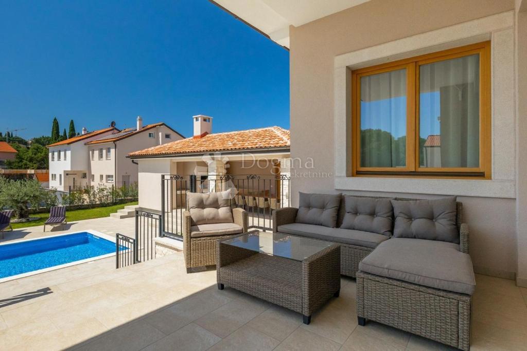 Casa Rovinjsko Selo, Rovinj, 512m2