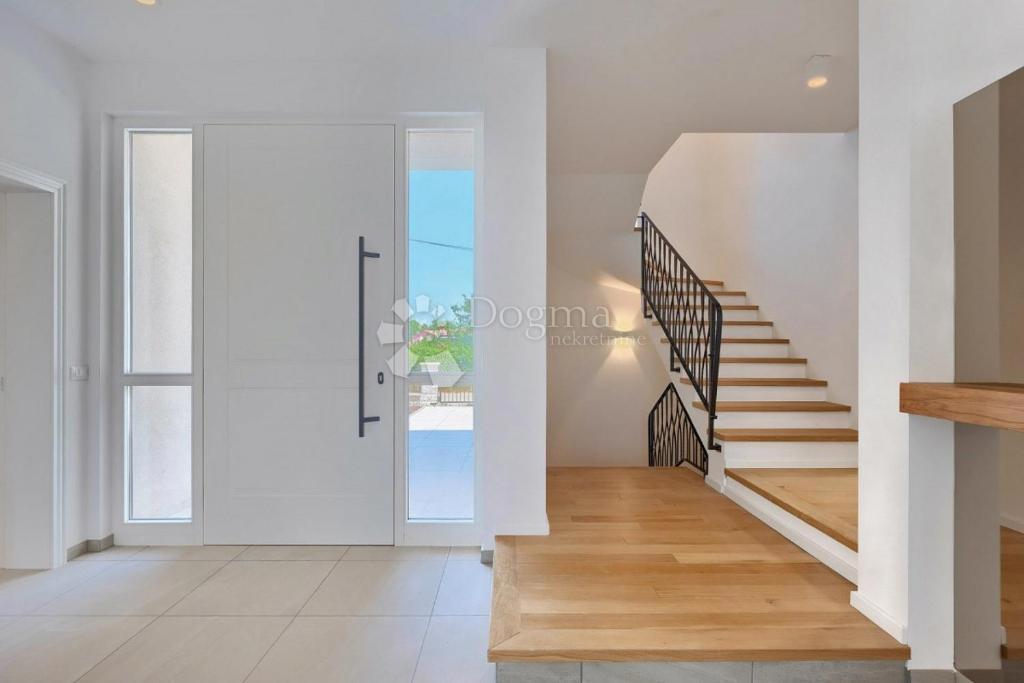 Casa Rovinjsko Selo, Rovinj, 512m2