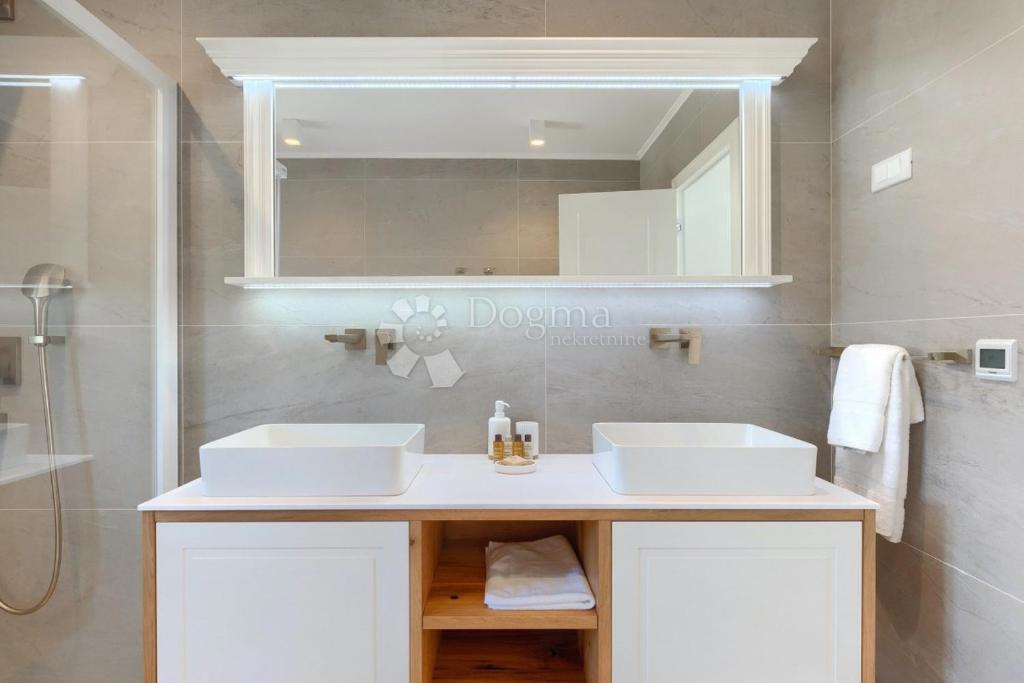 Casa Rovinjsko Selo, Rovinj, 512m2