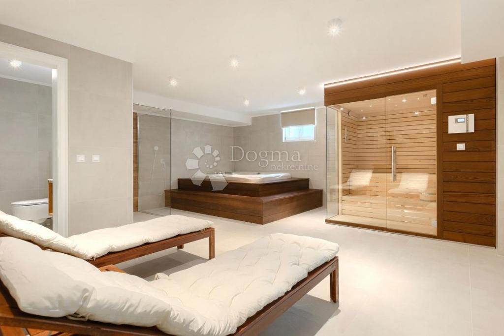 Casa Rovinjsko Selo, Rovinj, 512m2