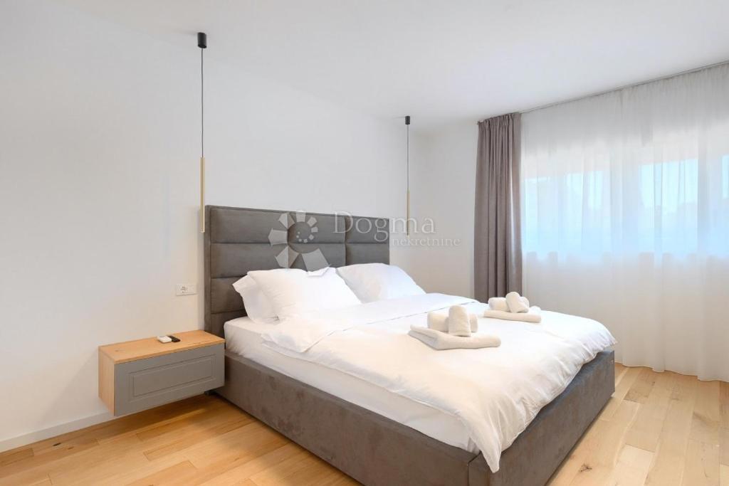 Casa Rovinjsko Selo, Rovinj, 512m2