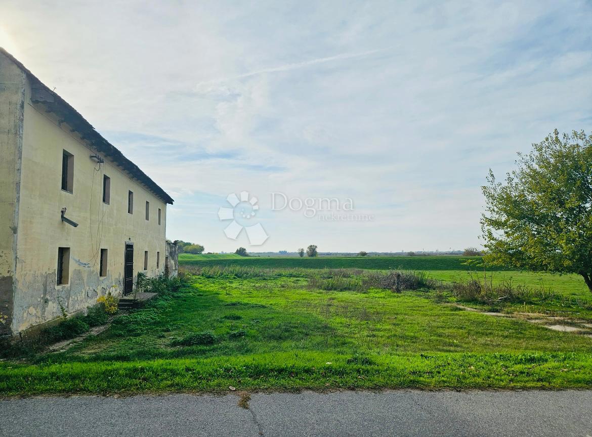 Casa Branjina, Popovac, 900m2