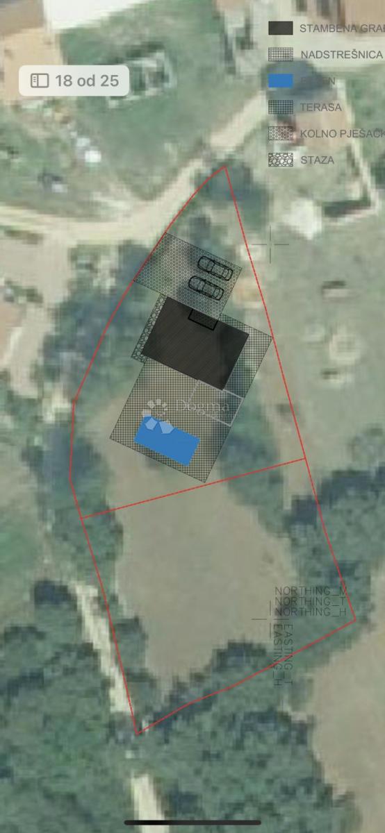 Terreno con permesso di costruire - 863 m2