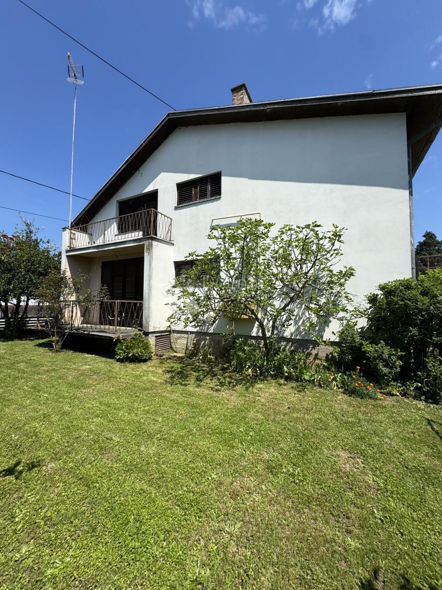 Casa Veliko Trojstvo, 244m2