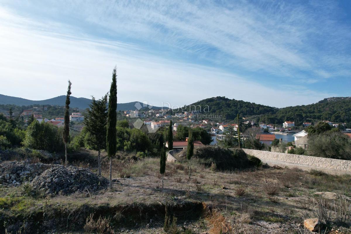 Terreno edificabile Lukoran, Preko, 750m2