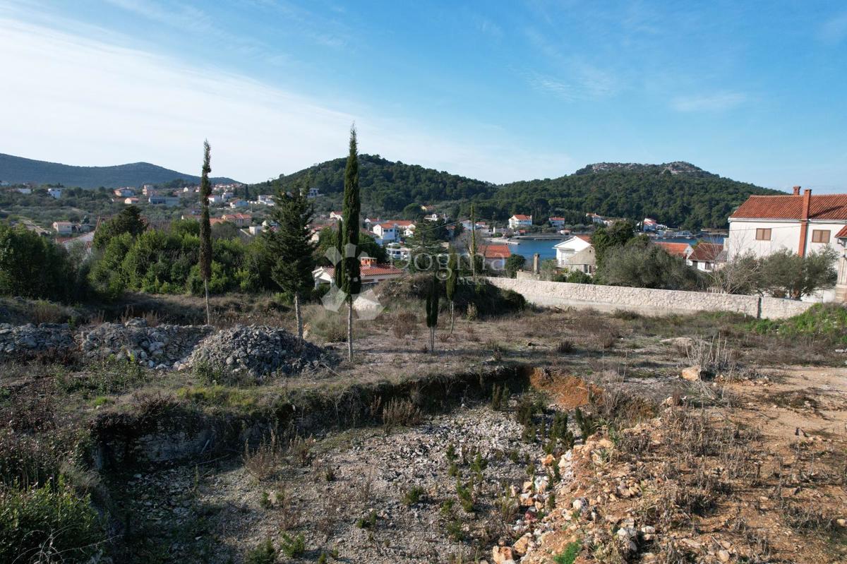 Terreno edificabile Lukoran, Preko, 750m2