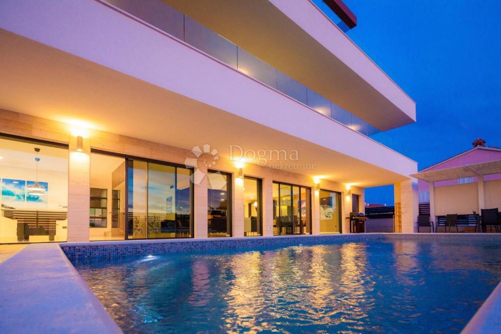 Premantura – Villa di lusso in posizione prestigiosa!