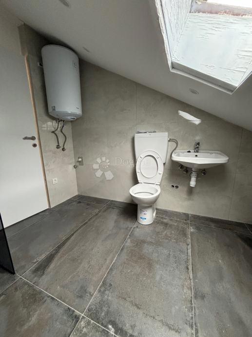 Casa Brestje, Sesvete, 303m2