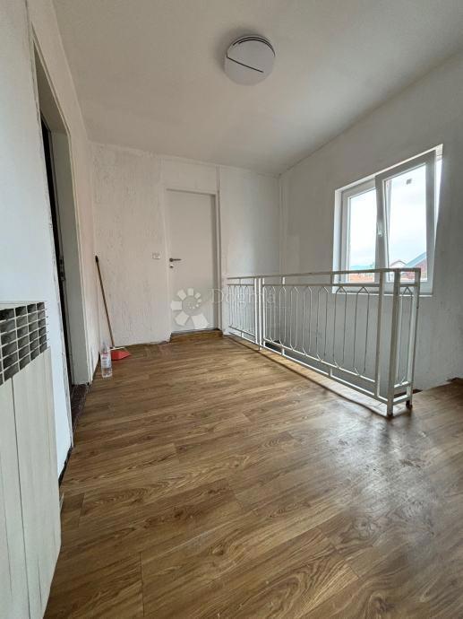 Casa Brestje, Sesvete, 303m2