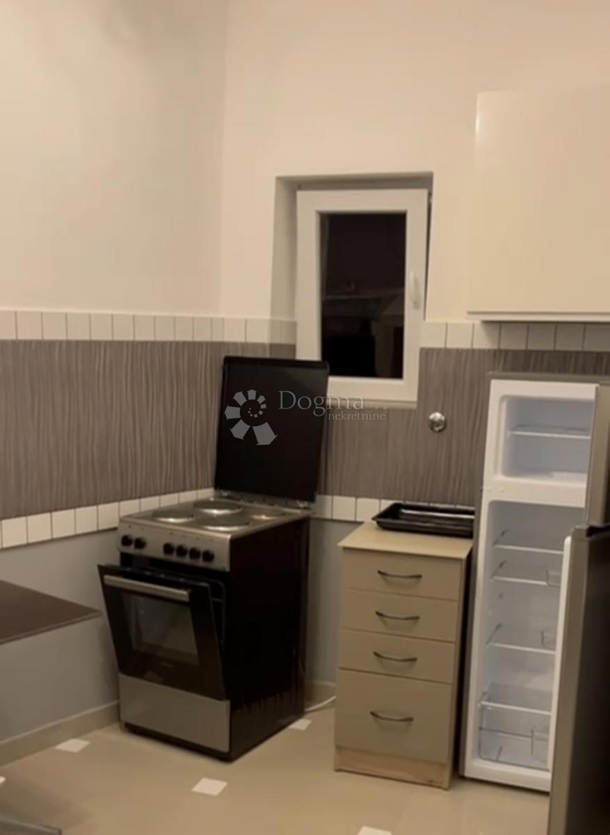 Allogio Centar, Rijeka, 83,73m2