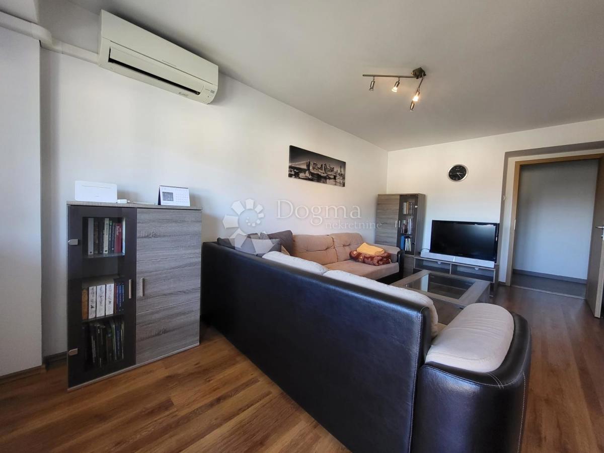 APPARTAMENTO CON DUE TERRAZZE IN POSIZIONE ATTRAENTE