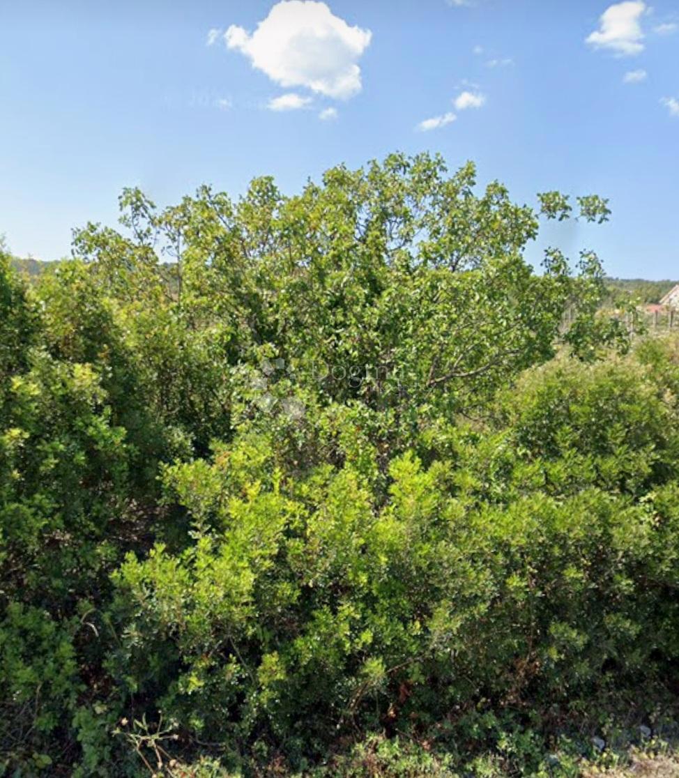 Terreno edificabile Mirca, Supetar, 2.562m2