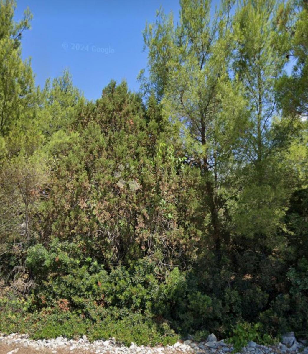 Terreno edificabile Mirca, Supetar, 2.562m2