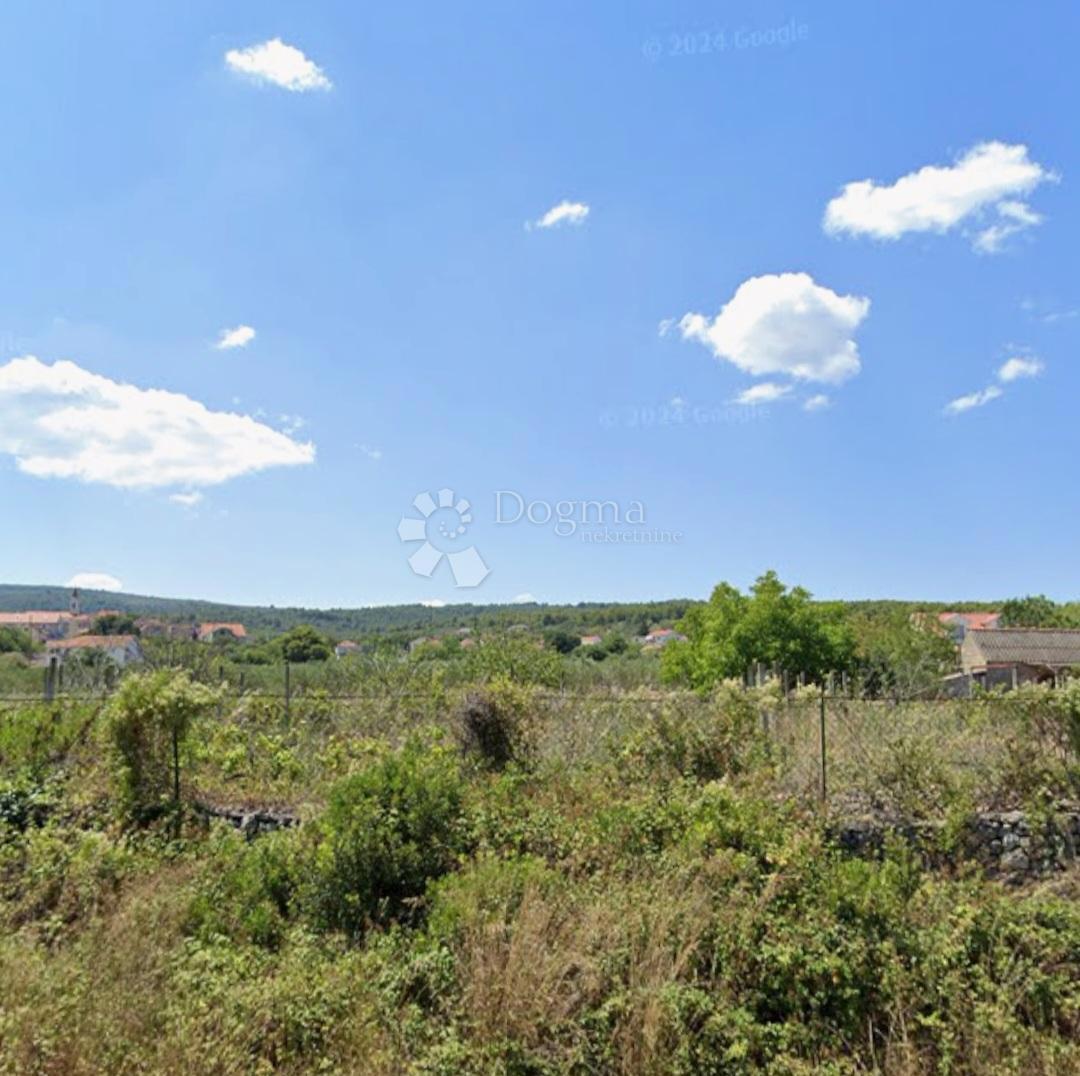 Terreno edificabile Mirca, Supetar, 2.562m2