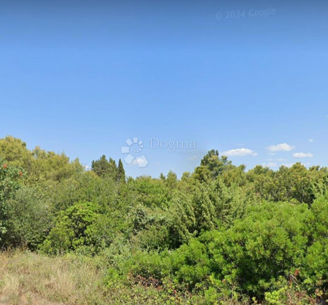 Terreno edificabile Mirca, Supetar, 2.562m2