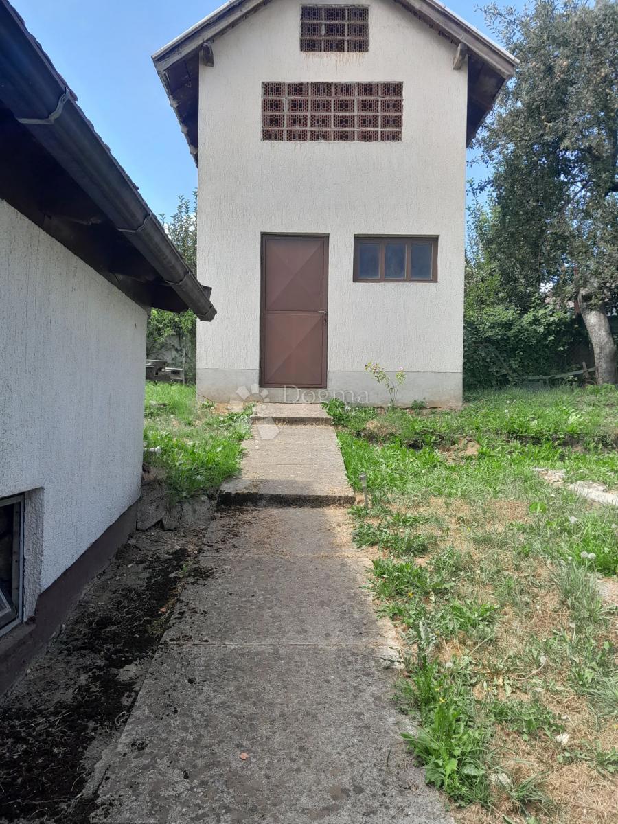 Casa Centar, Gospić, 250m2