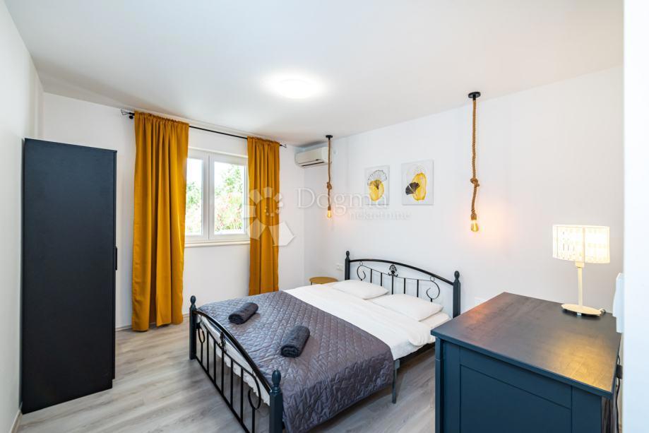 Casa Rovanjska, Jasenice, 140m2