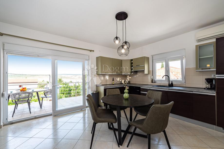 Casa Rovanjska, Jasenice, 140m2